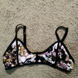 RVCA bikini top L NWOT